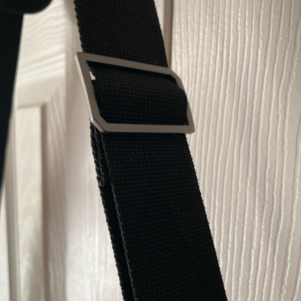 🆕 Solgaard Lifepack Hustler Cognac Vegan Leather Shoulder Bag NO SOLARBANK - Picture 9 of 10